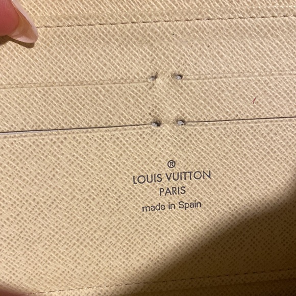 Authentic Louis Vuitton Damier Azur Zippy Long Wallet - Picture 6 of 13